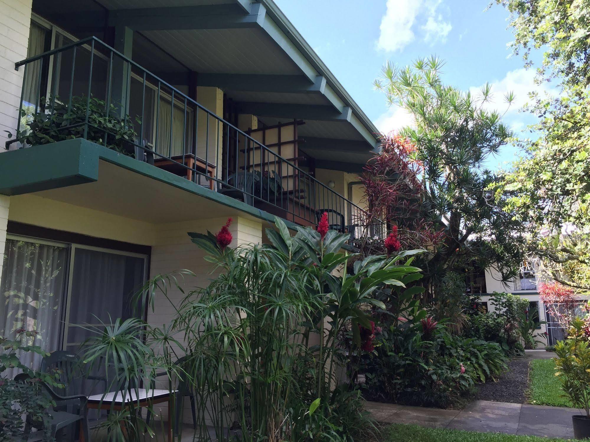 Dolphin Bay Hotel Hilo Ngoại thất bức ảnh